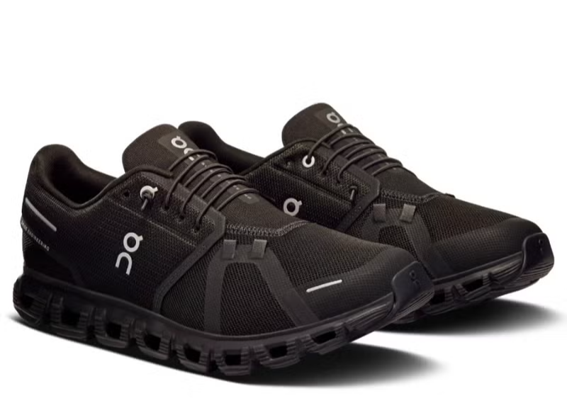 On Cloud 6 Comfort Running Shoes – Blackout Edition